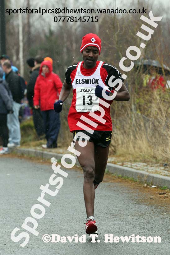Mens relay, Elswick Harriers Relays, Newburn, Newcastle. Photo: David T. Hewitson/Sports for All Pics